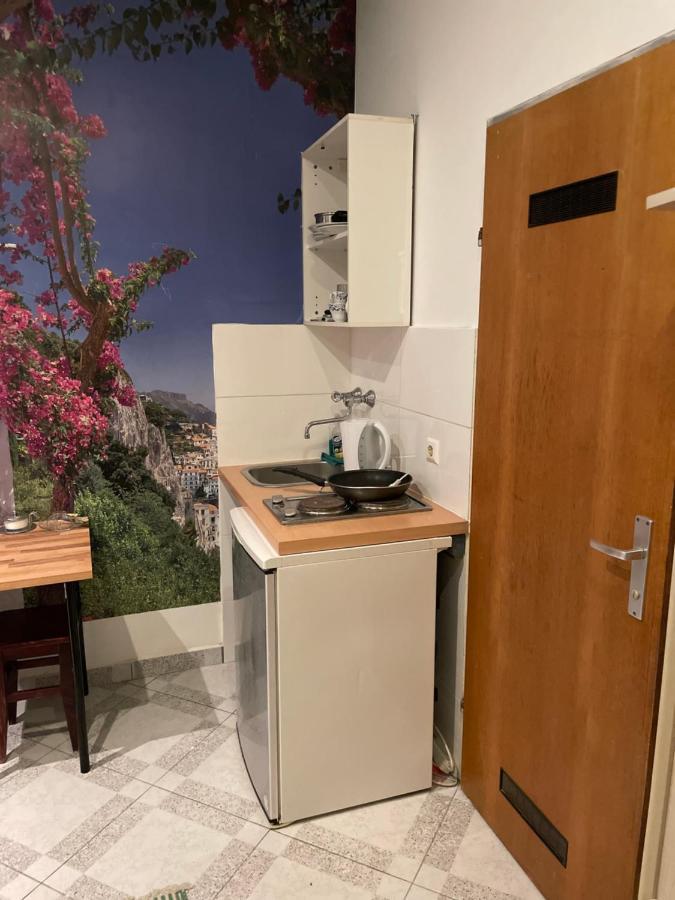 Hostel Viktoria Wiedeń Zewnętrze zdjęcie