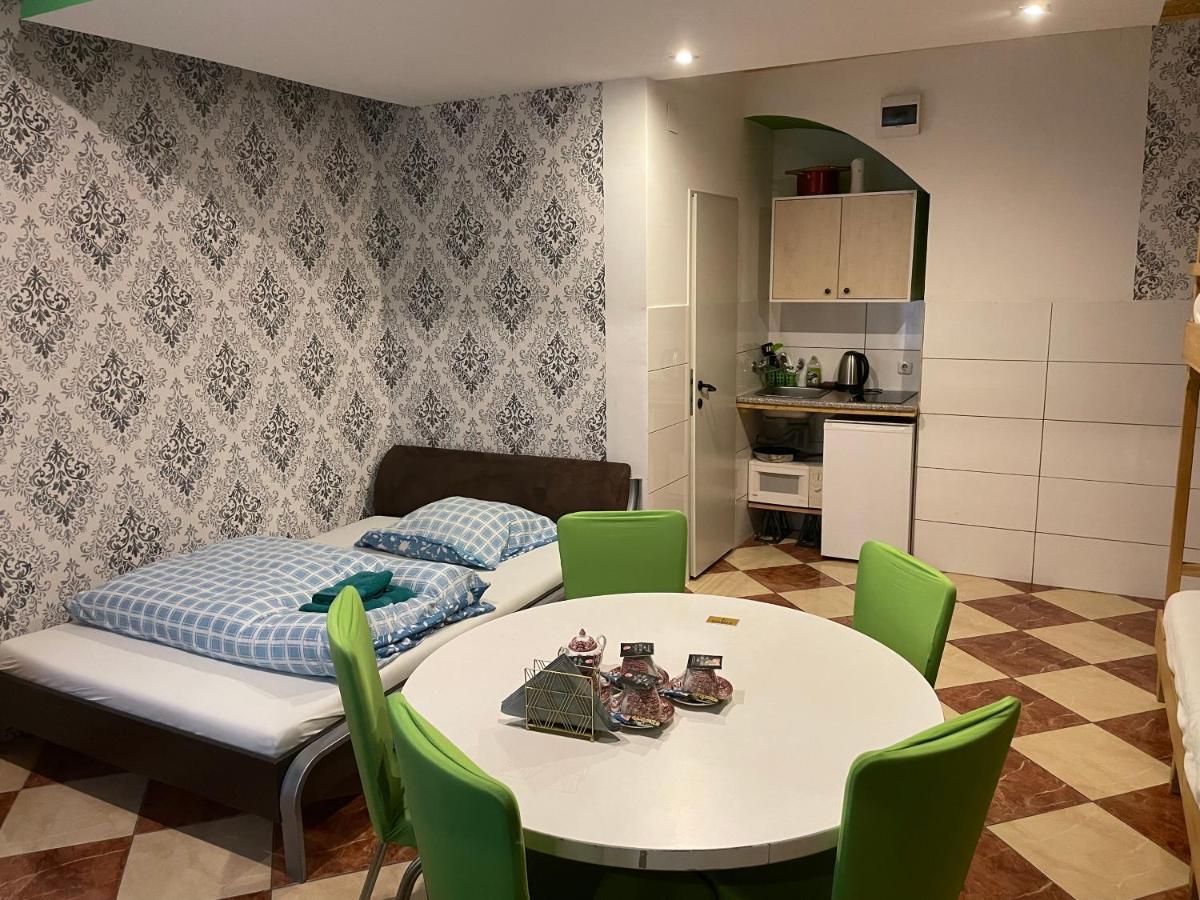 Hostel Viktoria Wiedeń Zewnętrze zdjęcie