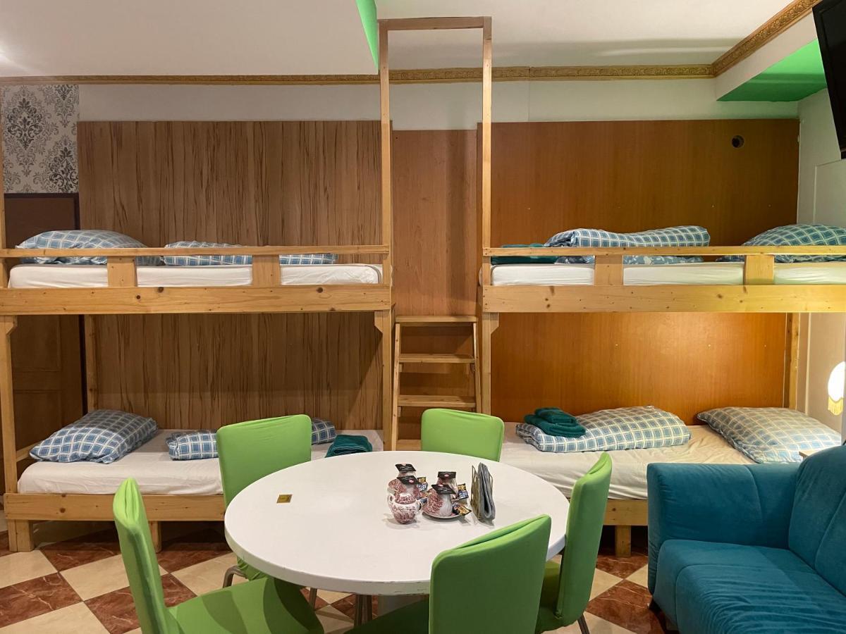 Hostel Viktoria Wiedeń Zewnętrze zdjęcie