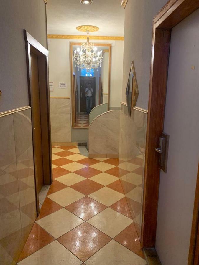 Hostel Viktoria Wiedeń Zewnętrze zdjęcie