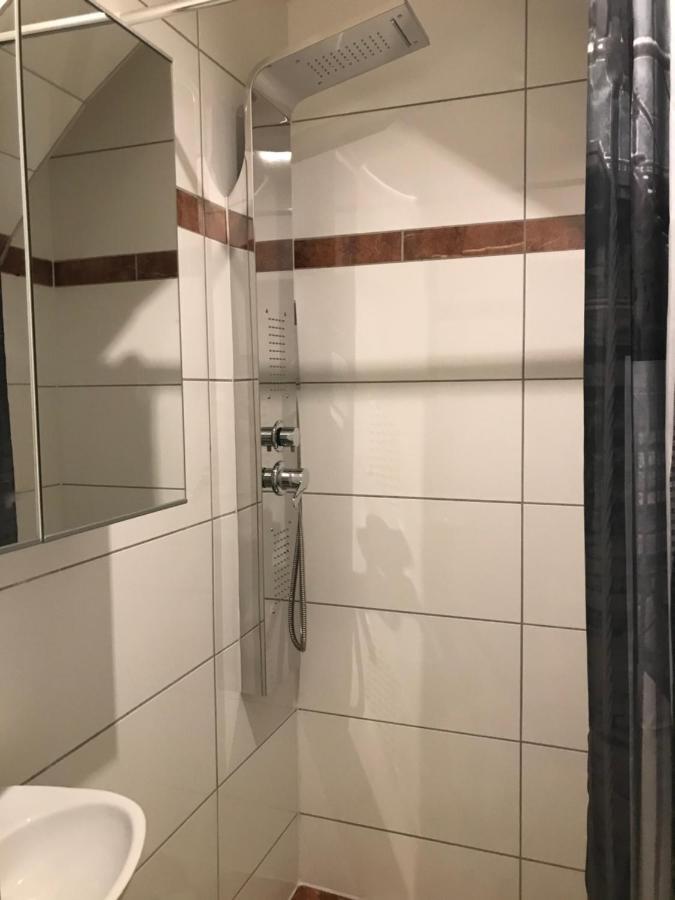 Hostel Viktoria Wiedeń Zewnętrze zdjęcie