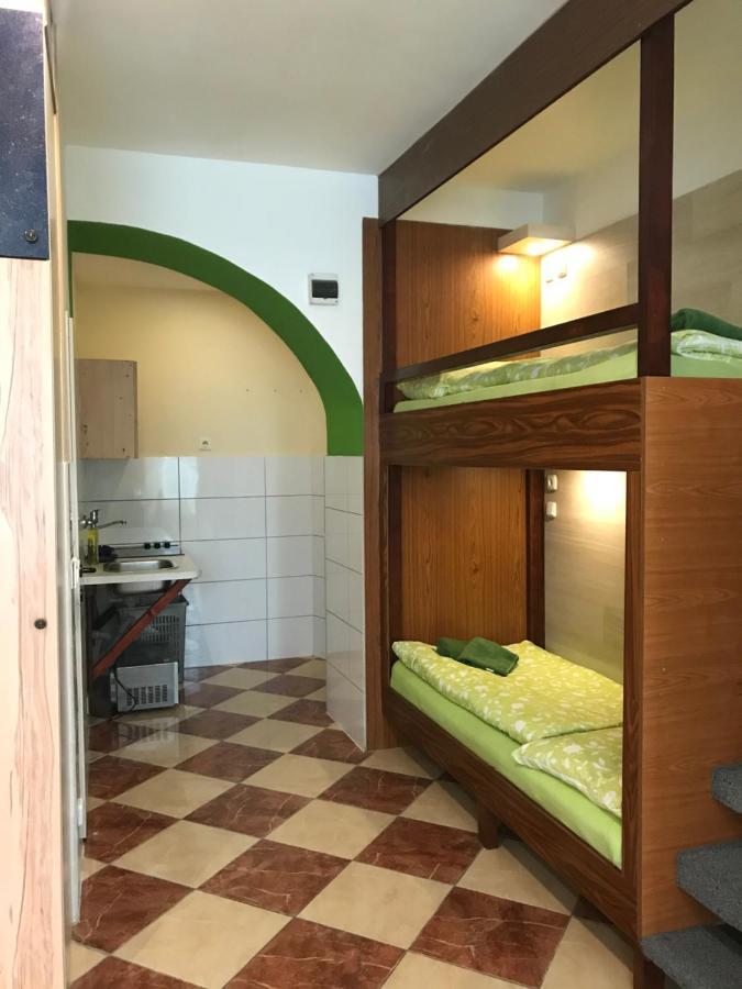 Hostel Viktoria Wiedeń Zewnętrze zdjęcie